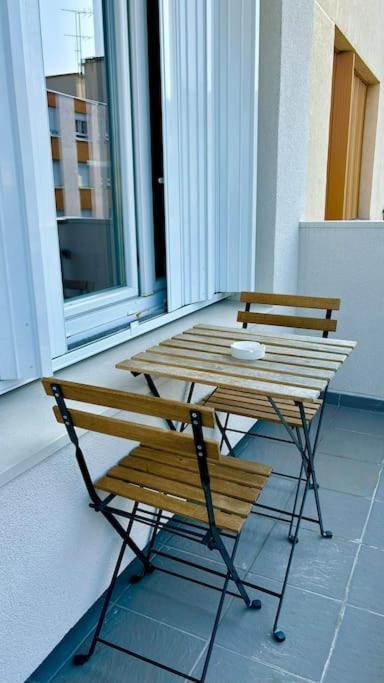 Beau Studio Cosy Et Calme - Face A La Gare De Rosny-Sous-Bois - 20Mn De Paris Et Disneyland Exterior photo